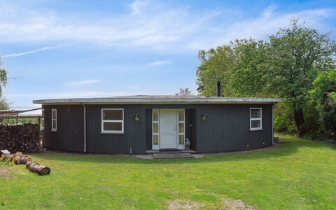 Vemund - 100M to the Fjord: Maison, Domicile, Toit, Chalet, Biens, Aménagement Paysager, Batiments Jardin, Siding, Ferme