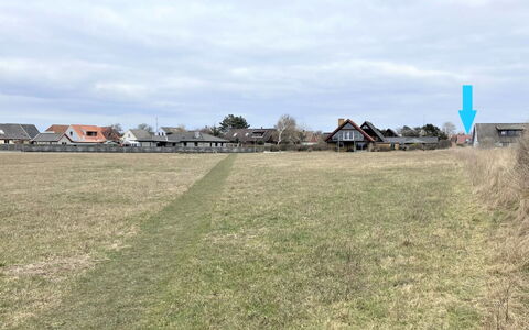 Ottmar - 150M from the Sea: Domicile, Toit, Maison, Chalet, Biens, Porte, Porche, Siding, Ferme, Ombre