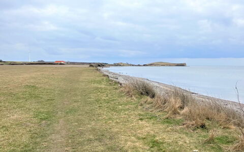 Ottmar - 150M from the Sea: Domicile, Toit, Maison, Chalet, Biens, Porte, Porche, Siding, Ferme, Ombre