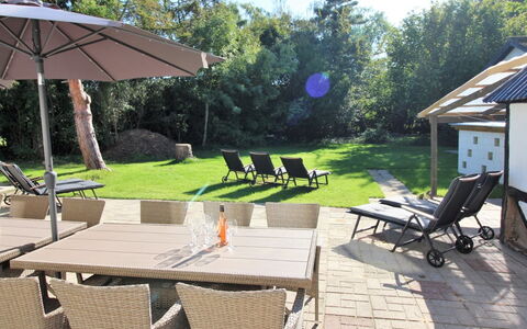 Dana - 525M from the Sea: Meubles, Mobilier De Jardin, Chaise, Bois, Table, Tableau De Plein Air, Parapluie, Ombre, Jardin, Table Cuisine Et Salle A Manger