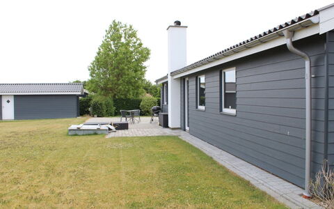 Jannik - 300M from the Sea: Maison, Toit, Domicile, Chalet, Biens, Ferme, Villa, Porche, Siding