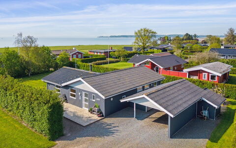 Anella - 200M from the Sea: Meubles, Design Intérieur, Sol, Bois, Sol, Plafond, Parquet, Chaise, Table, Éclairage