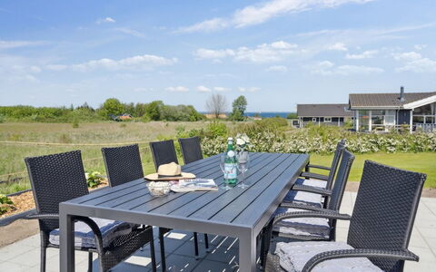 Ika - 450M from the Sea: Meubles, Design Intérieur, Sol, Bois, Sol, Plafond, Parquet, Chaise, Table, Éclairage