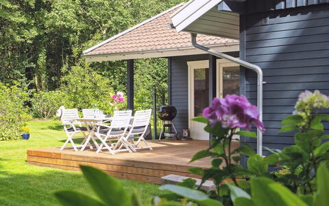 Annamaria - 30Km from the Sea: Toit, Maison, Domicile, Chalet, Porte, Siding, Plate-Forme, Porche, Planche, Dur