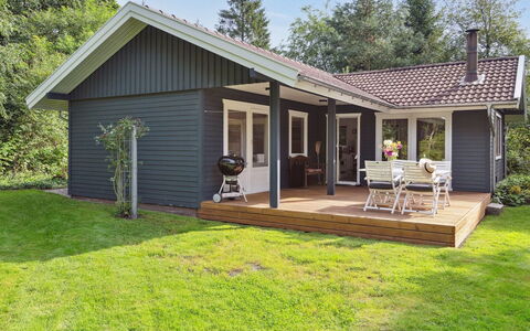 Annamaria - 30Km from the Sea: Toit, Maison, Domicile, Chalet, Porte, Siding, Plate-Forme, Porche, Planche, Dur