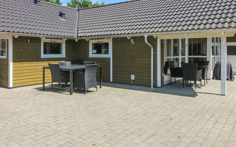 Sanna - 30Km from the Sea: Toit, Maison, Domicile, Chalet, Porte, Siding, Plate-Forme, Porche, Planche, Dur
