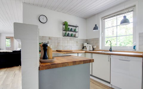 Joona - 12Km from the Sea: Sol, Sol, Design Intérieur, Bois, Comptoir, Cuisine, Meubles, Parquet, Cabinetry, Plafond
