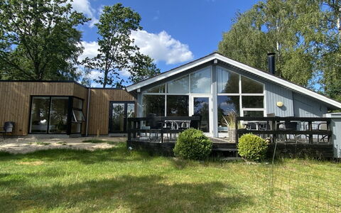 Anne - 150M from the Sea: Sol, Design Intérieur, Bois, Sol, Escaliers, Plafond, Tache De Bois, Parquet, Dur, Balustrade