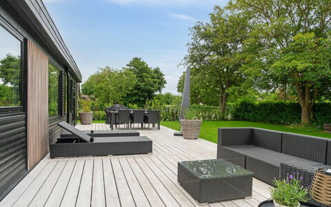 Elma - 350M from the Sea: Maison, Domicile, Zone Résidentielle, Toit, Chalet, Lot Terre, Biens, Cour, Jardin, Siding
