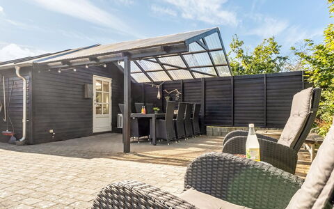 Engelbertine - 210M to the Fjord: Architecture, Toit, Domicile, Composite, Daylighting, Siding, Allée