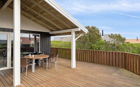 Wolter - 700M from the Sea: Maison, Toit, Domicile, Chalet, Cabanon, Batiments Jardin, Siding, Cour, Cabane En Rondins, Cabane