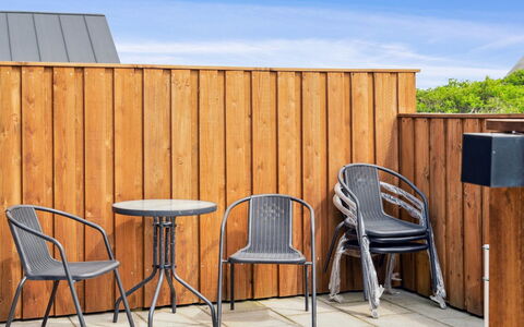 Wolter - 700M from the Sea: Maison, Toit, Domicile, Chalet, Cabanon, Batiments Jardin, Siding, Cour, Cabane En Rondins, Cabane