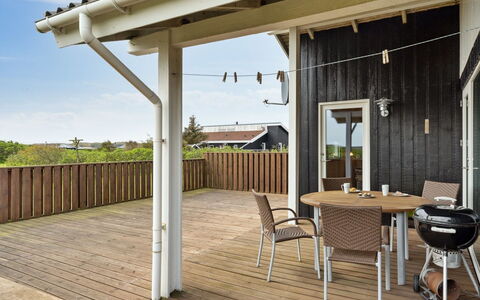 Wolter - 700M from the Sea: Maison, Toit, Domicile, Chalet, Cabanon, Batiments Jardin, Siding, Cour, Cabane En Rondins, Cabane