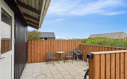 Wolter - 700M from the Sea: Maison, Toit, Domicile, Chalet, Cabanon, Batiments Jardin, Siding, Cour, Cabane En Rondins, Cabane