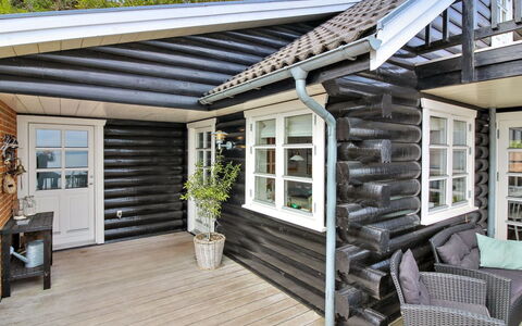 Sander - 10M to the Fjord: Meubles, Design Intérieur, Sol, Bois, Sol, Plafond, Parquet, Chaise, Table, Éclairage