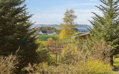 Enita - 350M from the Sea: Bois, Domicile, Porche, Plate-Forme, Dur, Toit, Tache De Bois, Parquet, Eco Hôtel