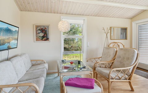 Enita - 350M from the Sea: Bois, Domicile, Porche, Plate-Forme, Dur, Toit, Tache De Bois, Parquet, Eco Hôtel
