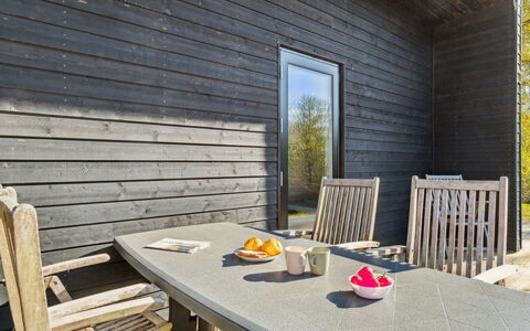 Filip - 1.2Km from the Sea: Toit, Domicile, Porte, Chalet, Ombre, Siding, Cour, Biens, Arrière-Cour