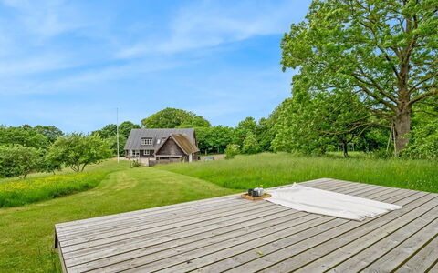 Guthbrand - 800M from the Sea: Herbe, Prairie, Zone Rurale, Lot Terre, Paysage, Nuage, Plaine, Chalet, Domicile, Prairie