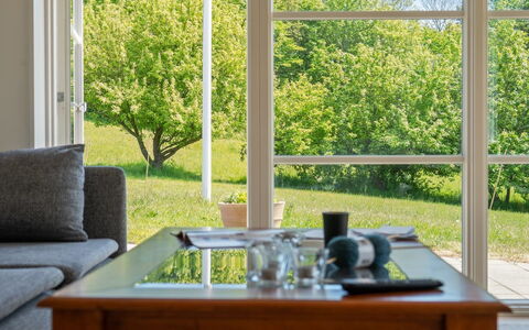 Guthbrand - 800M from the Sea: Meubles, Mobilier De Jardin, Chaise, Jardin, Ombre, Dur, Tableau De Plein Air, Aménagement Paysager, Patio, Pelouse