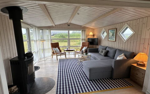 Freding - 450M from the Sea: Meubles, Design Intérieur, Bois, Sol, Sol, Plafond, Salon, Chaise, Canapé, Table