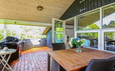 Wisti - 600M from the Sea