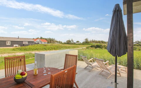 Lima - 200M from the Sea: Herbe, Vert, Maison, Chalet, Prairie, Zone Rurale, Écorégion, Paysage, Lot Terre, Arbuste