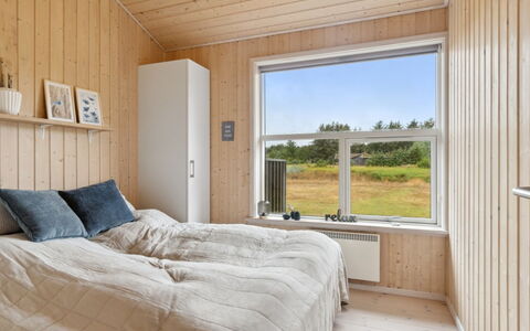 Sazdo - 1.1Km from the Sea: Bois, Chambre, Lit, Sol, Sol, Plafond, Design Intérieur, Drap De Lit, Literie, Cadre De Lit