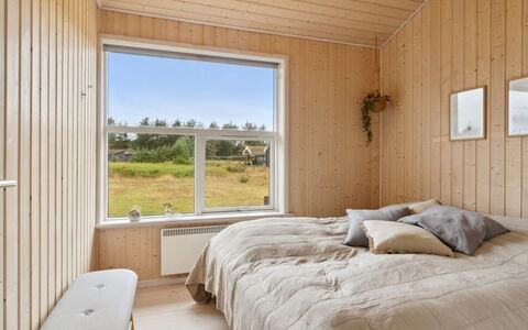 Sazdo - 1.1Km from the Sea: Bois, Chambre, Sol, Sol, Plafond, Design Intérieur, Lit, Drap De Lit, Literie, Pièce