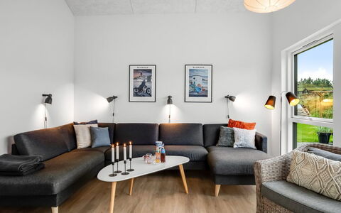 Egil - 1.5Km from the Sea: Meubles, Design Intérieur, Salon, Canapé, Table Basse, Chaise, Matériau Naturel, Throw Pillow
