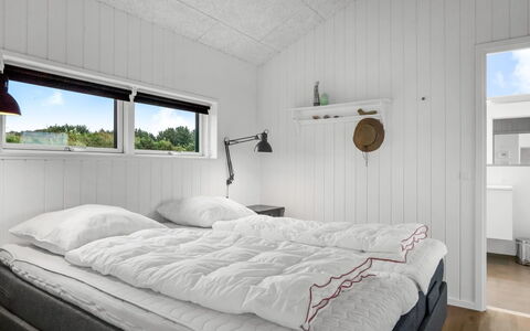 Egil - 1.5Km from the Sea: Chambre, Lit, Literie, Cadre De Lit, Drap De Lit, Conception, Planche, Dur, Matelas, Oreiller