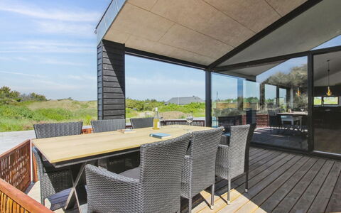 Kristiina - 500M from the Sea: Maison, Domicile, Toit, Chalet, Biens, Aménagement Paysager, Batiments Jardin, Siding, Ferme