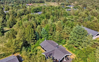 Arlett - 950M from the Sea