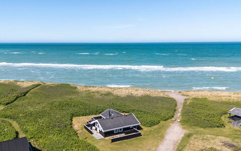 Minka - 58M from the Sea: Écorégion, Côte, Mer, Lot Terre, Chalet, Cotiers Et Relief Océaniques, Océan, Rive, Pente, Plage