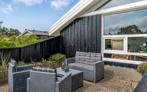 Apelone - 800M from the Sea: Meubles, Design Intérieur, Sol, Bois, Sol, Plafond, Parquet, Chaise, Table, Éclairage