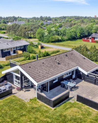 Apelone - 800M from the Sea