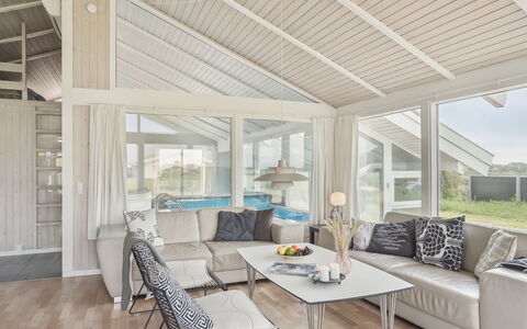 Jürgen - 293M from the Sea: Meubles, Design Intérieur, Sol, Bois, Sol, Plafond, Parquet, Chaise, Table, Éclairage