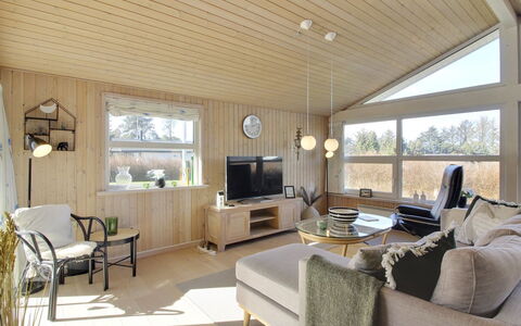 Fridhild - 875M from the Sea: Design Intérieur, Sol, Meubles, Bois, Plafond, Canapé, Salon, Sol, Luminaire, Pièce