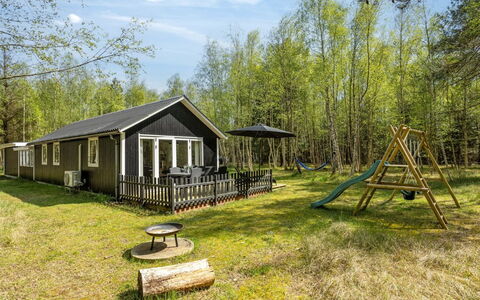 Tellervo - 1.5Km from the Sea: Bois, Domicile, Porche, Plate-Forme, Dur, Toit, Tache De Bois, Parquet, Eco Hôtel