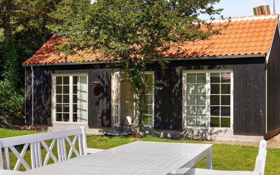 Karmen - 100M from the Sea