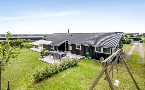 Asko - 350M from the Sea: Meubles, Design Intérieur, Sol, Bois, Sol, Plafond, Parquet, Chaise, Table, Éclairage