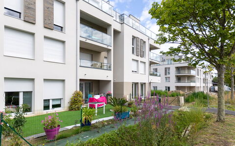 Cancale 160: Plante, Bâtiment, Propriété, Fenêtre, Ciel, Arbre, Design Urbain, Lot Terre, Nuage