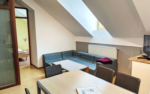 Grevenmacher 110: Piscine, Composite, Appartement, Condominium, Villa, Aménagement Paysager, Recours, Hôtel, Balcon, Eco Hôtel