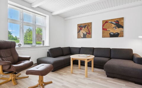Essie - 20Km from the Sea: Bois, Toit, Architecture, Domicile, Maison, Chalet, Siding, Dur, Pente, Biens