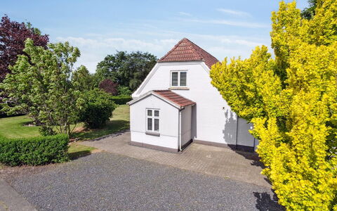 Essie - 20Km from the Sea: Bois, Toit, Architecture, Domicile, Maison, Chalet, Siding, Dur, Pente, Biens