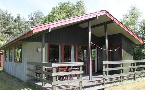 Matild - 800M from the Sea: Bois, Domicile, Porche, Plate-Forme, Dur, Toit, Tache De Bois, Parquet, Eco Hôtel