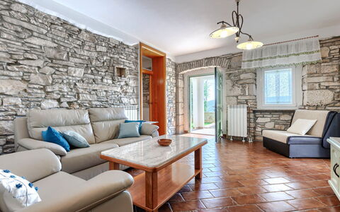 Villa Dina: Mur, Sol, Design Intérieur, Meubles, Sol, Plafond, Mur De Pierre, Salon, Pièce, Canapé
