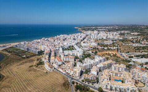 Sunny Beach Casa-M: Horizon, Ville, Côte, Zone Résidentielle, Appartement, Mer, Cotiers Et Relief Océaniques, Établissements Humains, Design Urbain, Océan