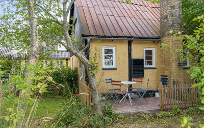Hansen - 5.2Km from the Sea