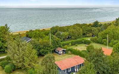 Rikhard - 75M from the Sea
